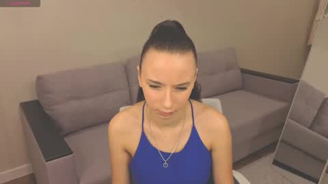 Snapshot of kitty_roose chatting on February 2026 09:06:02 AM kitty online show from February 2026 09:06:02 AM