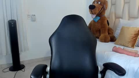 Snapshot of kitty_rrose chatting on February 2026 11:50:01 AM Kitty Rose online show from February 2026 11:50:01 AM