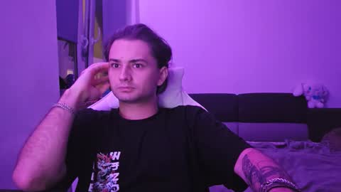 Eliz online show from December 2025 08:29:01 PM