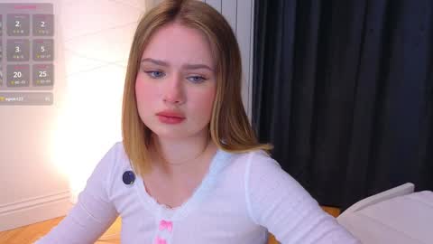 Sofia online show from December 2025 02:56:02 PM