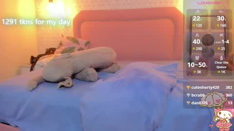  K I T T  Y  online show from March 2025 08:33:02 PM