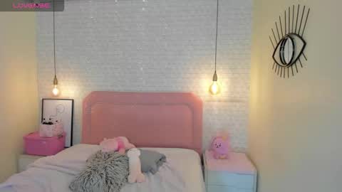  K I T T  Y  online show from March 2026 01:03:02 PM