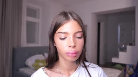 Alice online show from November 2025 04:43:02 PM