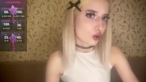 kittywithu online show from October 2025 05:24:02 PM