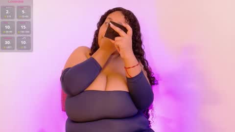 Snapshot of kity_hill chatting on October 2025 04:36:01 AM Kitty Hill online show from October 2025 04:36:01 AM