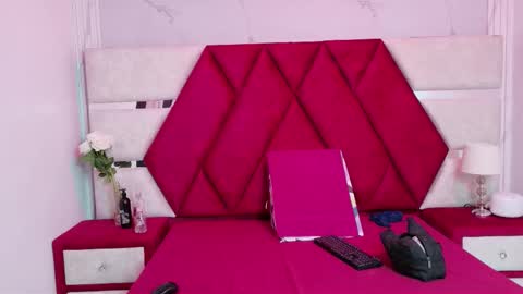 Luisa y Jairo online show from September 2025 12:27:02 PM