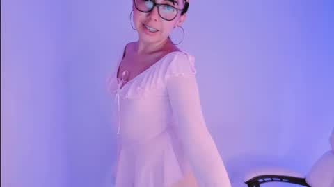 Little piece of fruit online show from July 2026 02:29:02 AM