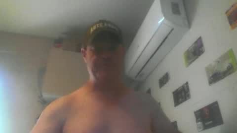 Snapshot of kiwiguy19773 chatting on April 2026 11:24:02 PM kiwiguy19773 online show from April 2026 11:24:02 PM