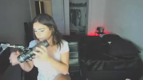 kay online show from October 2025 12:10:01 AM