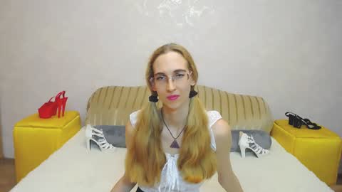 Klary online show from December 2024 12:55:01 PM