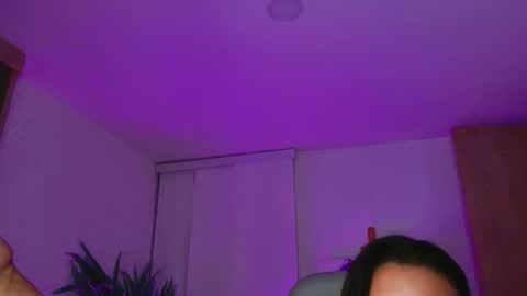 Christina online show from October 2025 11:46:02 PM