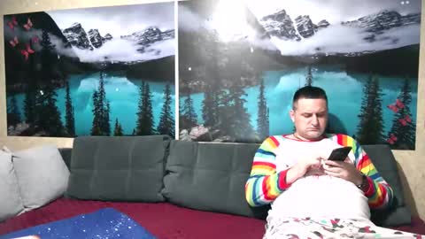 Kleosnow online show from October 2025 05:47:01 PM