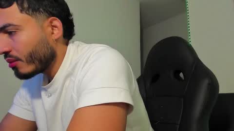 Snapshot of klinsmannwalton chatting on January 2026 09:58:01 AM klinsmannwalton online show from January 2026 09:58:01 AM