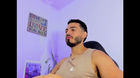 Snapshot of klinsmannwalton chatting on February 2026 10:43:01 AM klinsmannwalton online show from February 2026 10:43:01 AM