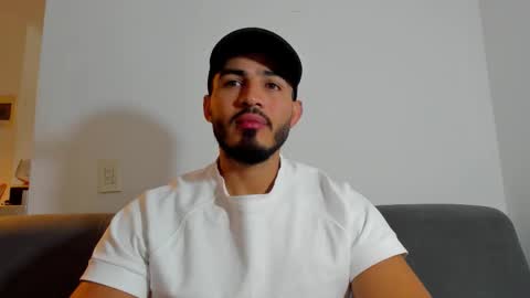 Snapshot of klinsmannwalton chatting on March 2026 11:38:02 AM klinsmannwalton online show from March 2026 11:38:02 AM