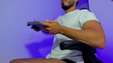 Snapshot of klinsmannwalton chatting on March 2026 11:24:01 AM klinsmannwalton online show from March 2026 11:24:01 AM