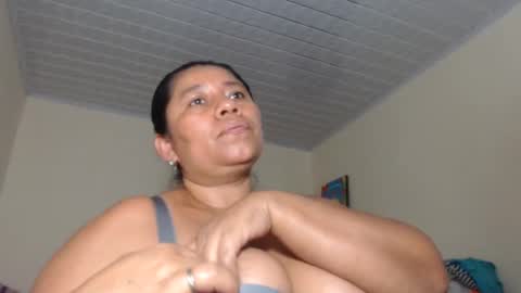 Snapshot of kloe_boobs chatting on February 2025 01:45:01 AM Kloe online show from February 2025 01:45:01 AM