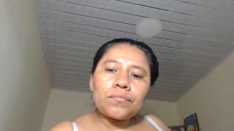 Snapshot of kloe_boobs chatting on February 2025 12:40:01 AM Kloe online show from February 2025 12:40:01 AM