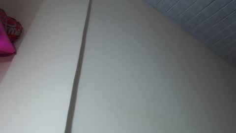 Snapshot of kloe_boobs chatting on February 2025 05:37:01 PM Kloe online show from February 2025 05:37:01 PM