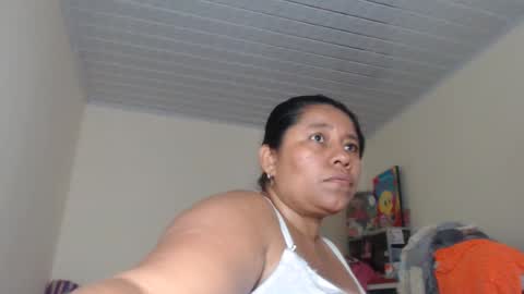 Snapshot of kloe_boobs chatting on February 2025 08:44:02 PM Kloe online show from February 2025 08:44:02 PM