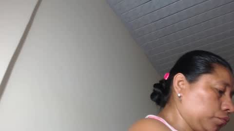 Snapshot of kloe_boobs chatting on February 2025 11:48:02 PM Kloe online show from February 2025 11:48:02 PM