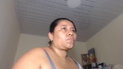 Snapshot of kloe_boobs chatting on February 2025 05:34:02 AM Kloe online show from February 2025 05:34:02 AM
