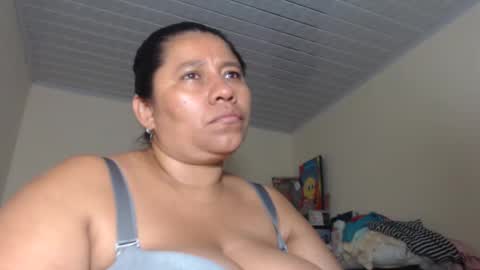 Snapshot of kloe_boobs chatting on March 2025 06:16:02 AM Kloe online show from March 2025 06:16:02 AM