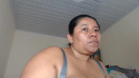 Snapshot of kloe_boobs chatting on March 2025 04:14:01 PM Kloe online show from March 2025 04:14:01 PM