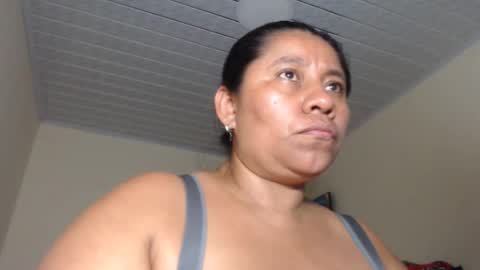 Snapshot of kloe_boobs chatting on March 2025 03:13:02 AM Kloe online show from March 2025 03:13:02 AM