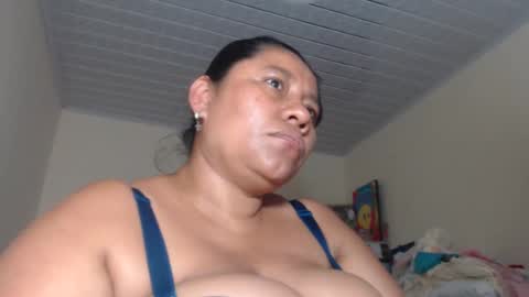 Snapshot of kloe_boobs chatting on March 2025 07:27:02 PM Kloe online show from March 2025 07:27:02 PM