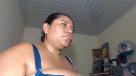 Snapshot of kloe_boobs chatting on October 2025 07:17:01 AM Kloe online show from October 2025 07:17:01 AM