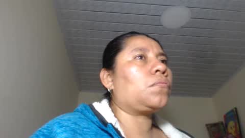 Snapshot of kloe_boobs chatting on October 2025 08:13:01 AM Kloe online show from October 2025 08:13:01 AM