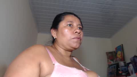 Kloe online show from November 2025 04:53:02 PM