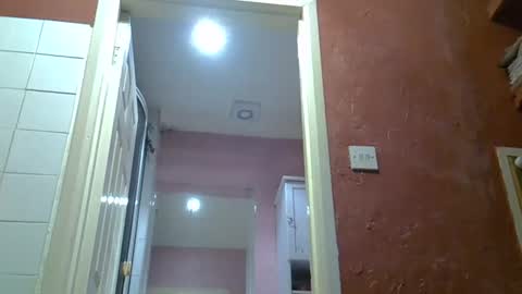 klovesu2000 online show from December 2024 07:59:02 PM