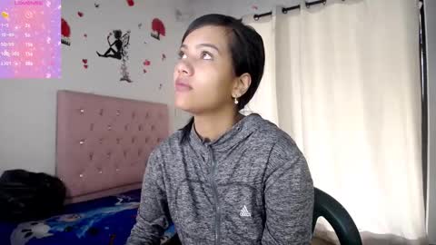 Snapshot of kloy_sech chatting on February 2025 01:47:02 PM Valen online show from February 2025 01:47:02 PM