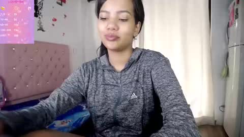Snapshot of kloy_sech chatting on March 2025 01:31:02 PM Valen online show from March 2025 01:31:02 PM