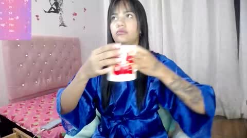 Snapshot of kloy_sech chatting on October 2025 10:04:01 AM Valen online show from October 2025 10:04:01 AM