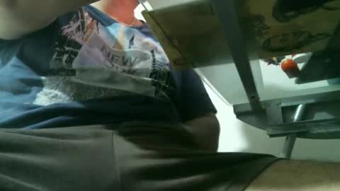 Snapshot of knickfranco chatting on November 2025 07:14:02 AM knickfranco online show from November 2025 07:14:02 AM