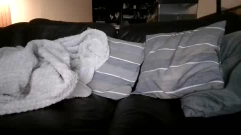 Knight3975 online show from September 2025 02:32:01 PM