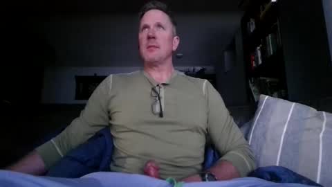 Knight3975 online show from April 2026 06:27:01 AM