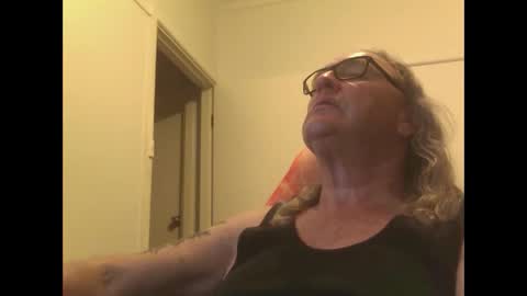 knobout online show from October 2025 10:02:01 AM