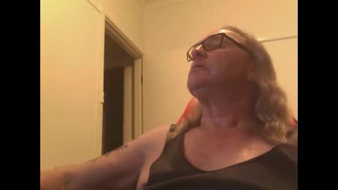 knobout online show from October 2025 10:15:01 AM