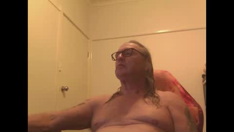 knobout online show from April 2026 08:44:02 AM