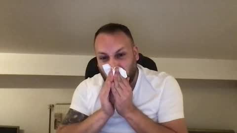 hugo online show from October 2025 11:27:01 PM