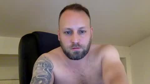 hugo online show from December 2025 02:06:02 AM