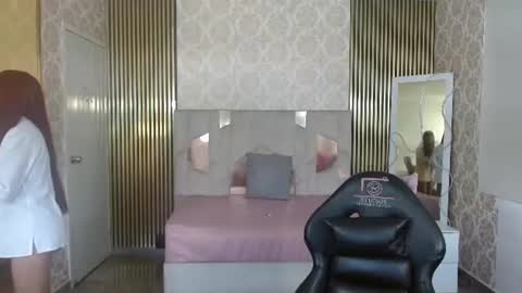 kolyn_tay online show from June 2026 07:05:01 PM
