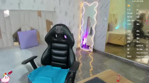 kolyn_tay online show from July 2026 11:58:02 AM