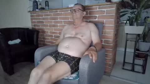 Snapshot of komputer123456789 chatting on July 2026 06:54:02 PM Bogdan online show from July 2026 06:54:02 PM