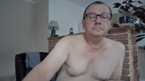Snapshot of komputer123456789 chatting on July 2026 05:05:02 AM Bogdan online show from July 2026 05:05:02 AM