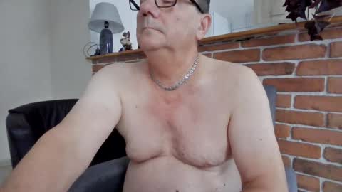 Snapshot of komputer123456789 chatting on July 2026 05:25:02 AM Bogdan online show from July 2026 05:25:02 AM